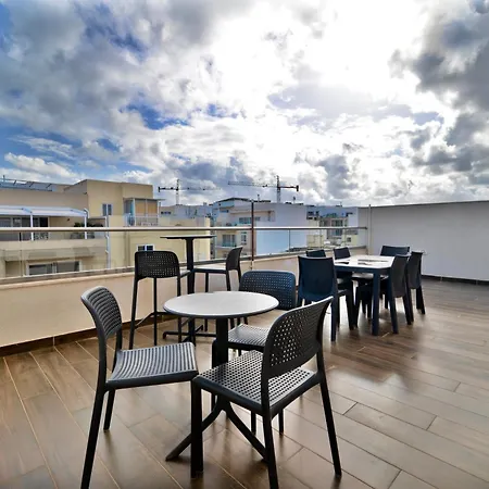 S162 - Modern 2 Bed Penthouse In Swieqi