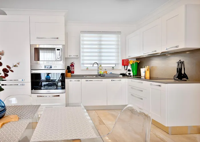 S162 - Modern 2 Bed Penthouse In Swieqi *