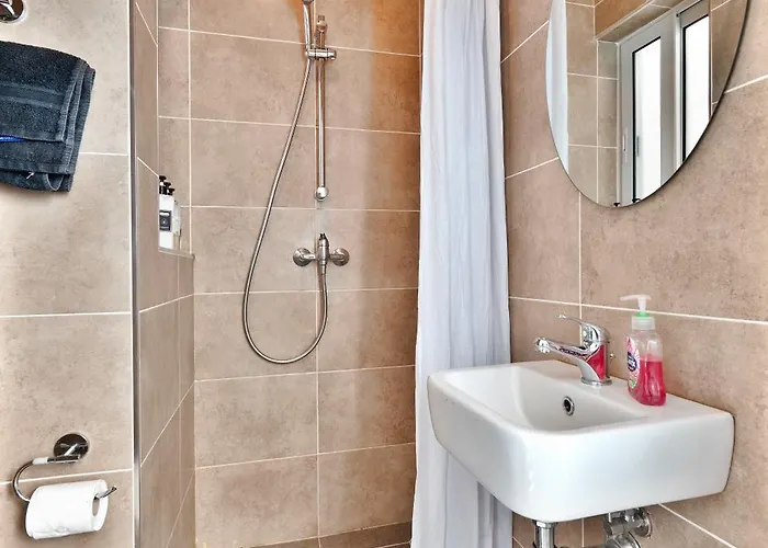 S162 - Modern 2 Bed Penthouse In Swieqi Appartement